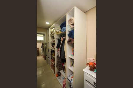 Casa à venda com 400m², 4 quartos e 5 vagasCloset da suíte 2