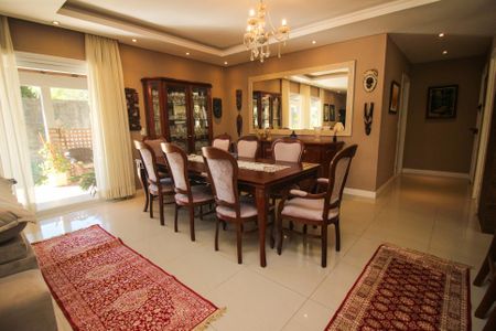 Casa à venda com 400m², 4 quartos e 5 vagasSala de Jantar