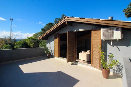 Casa à venda com 400m², 4 quartos e 5 vagasTerraço