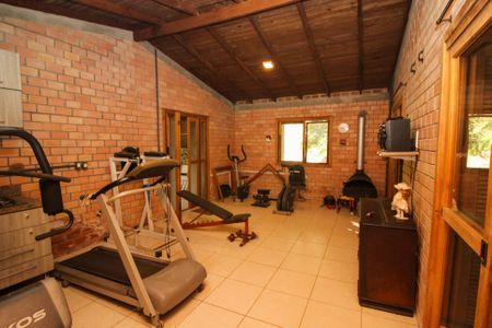 Casa à venda com 400m², 4 quartos e 5 vagasAcademia