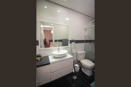 Casa à venda com 400m², 4 quartos e 5 vagasBanheiro da Suíte 2