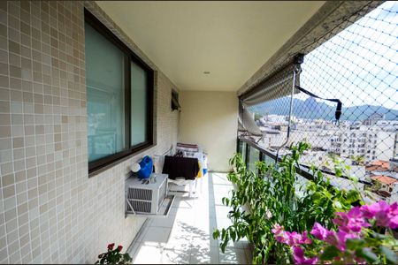 Apartamento à venda com 168m², 3 quartos e 4 vagasVaranda da Sala