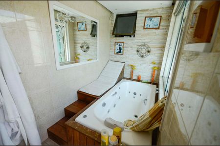 Apartamento à venda com 168m², 3 quartos e 4 vagasHidro