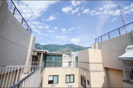 Apartamento à venda com 168m², 3 quartos e 4 vagasVista do Quarto 2