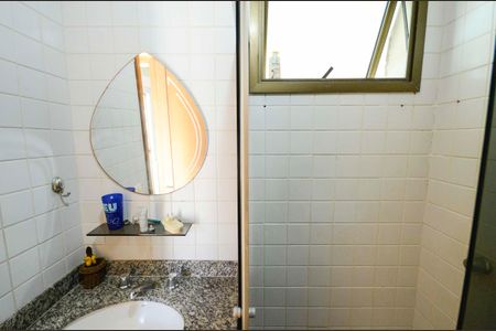 Apartamento à venda com 168m², 3 quartos e 4 vagasBanheiro 2