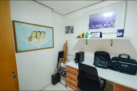 Apartamento à venda com 168m², 3 quartos e 4 vagasQuarto de Serviço