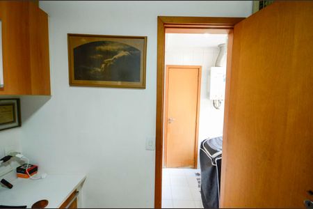 Apartamento à venda com 168m², 3 quartos e 4 vagasQuarto de Serviço