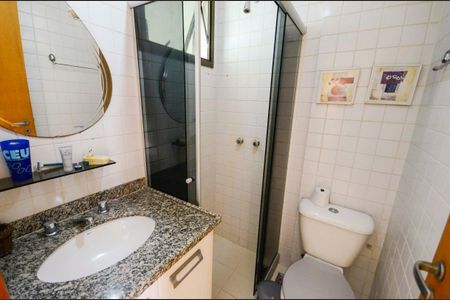 Apartamento à venda com 168m², 3 quartos e 4 vagasBanheiro 2