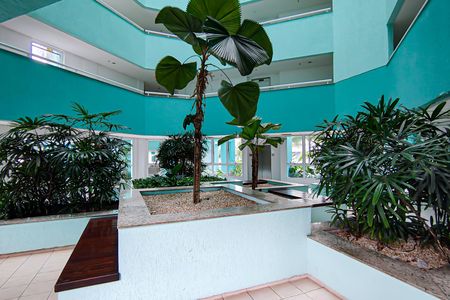 Apartamento à venda com 77m², 2 quartos e 1 vagaÁrea comum