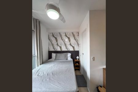 Quarto de kitnet/studio à venda com 1 quarto, 18m² em Vila Santo Estefano, São Paulo