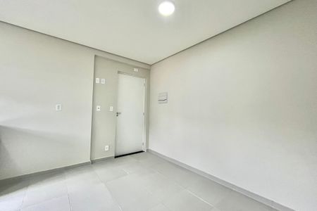 Studio para alugar com 22m², 1 quarto e sem vaga Studio para alugar com 22m², 1 quarto e sem vagaSala/Quarto