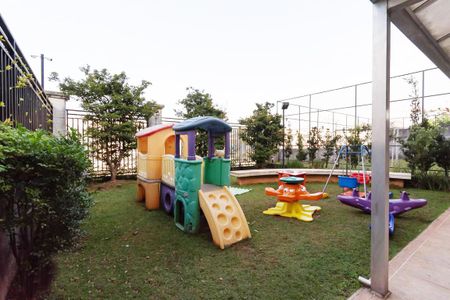 Apartamento à venda com 126m², 3 quartos e 2 vagas Apartamento à venda com 126m², 3 quartos e 2 vagasÁrea comum - Playground