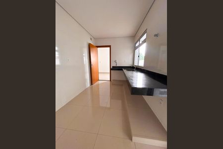 Apartamento à venda com 130m², 3 quartos e 2 vagasCozinha