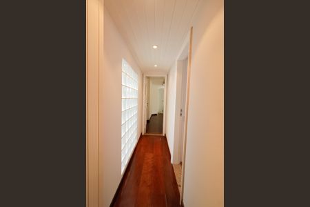 Apartamento à venda com 488m², 5 quartos e 3 vagasCorredor