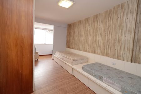 Apartamento à venda com 488m², 5 quartos e 3 vagasQuarto 2