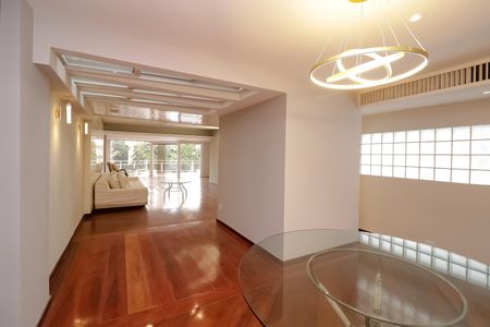 Apartamento à venda com 488m², 5 quartos e 3 vagasSala