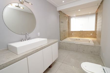 Apartamento à venda com 488m², 5 quartos e 3 vagasBanheiro