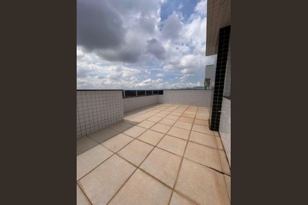 Apartamento à venda com 130m², 3 quartos e 2 vagasTerraço