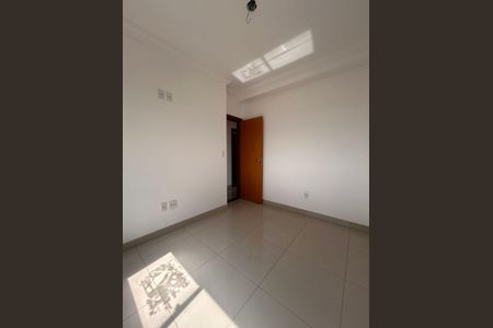 Apartamento à venda com 130m², 3 quartos e 2 vagasQuarto 2