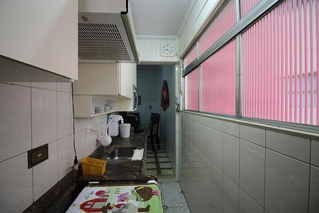 Apartamento para alugar com 62m², 2 quartos e 1 vagaCozinha