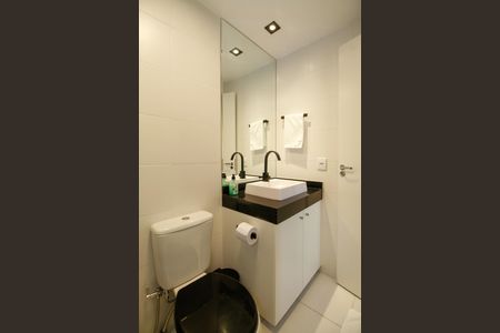 Studio à venda com 28m², 1 quarto e sem vaga Studio à venda com 28m², 1 quarto e sem vagaBanheiro da Suíte