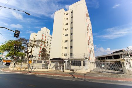 Apartamento para alugar com 58m², 2 quartos e 1 vagaFachada do Prédio