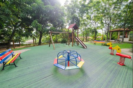 Apartamento para alugar com 49m², 2 quartos e 1 vaga Apartamento para alugar com 49m², 2 quartos e 1 vagaÁrea comum - Playground 2