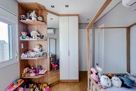 Apartamento à venda com 144m², 3 quartos e 2 vagasQuarto 2 - Suíte