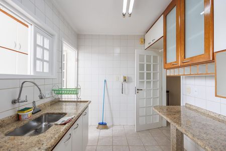 Apartamento para alugar com 100m², 3 quartos e 2 vagasCozinha