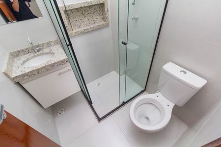 Apartamento à venda com 40m², 2 quartos e sem vaga Apartamento à venda com 40m², 2 quartos e sem vagaBanheiro
