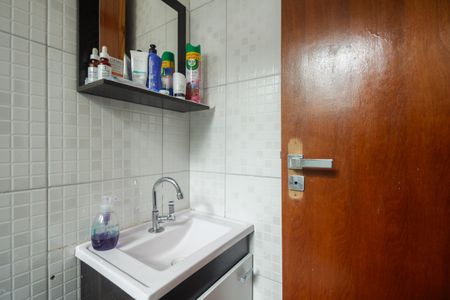 Casa de condomínio à venda com 70m², 2 quartos e 2 vagasBanheiro Suíte 1