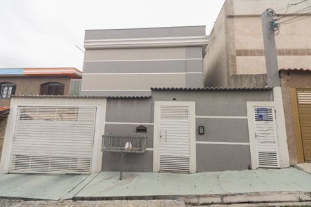 Casa de condomínio à venda com 70m², 2 quartos e 2 vagasFachada