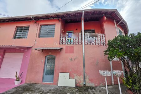 Casa para alugar com 68m², 3 quartos e sem vaga Casa para alugar com 68m², 3 quartos e sem vagaFachada