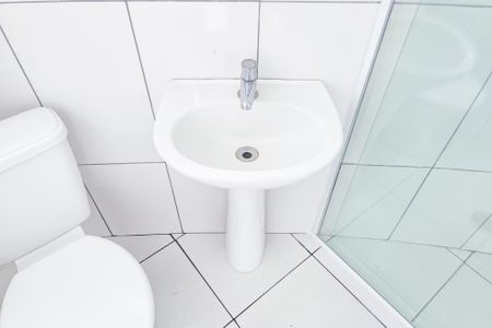 Casa para alugar com 68m², 3 quartos e sem vaga Casa para alugar com 68m², 3 quartos e sem vagaBanheiro