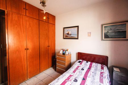 Casa à venda com 581m², 10 quartos e 5 vagas Casa à venda com 581m², 10 quartos e 5 vagasQuarto 2 casa 4