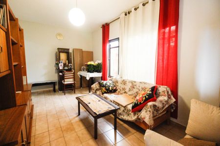 Casa à venda com 581m², 10 quartos e 5 vagas Casa à venda com 581m², 10 quartos e 5 vagasSala casa 1