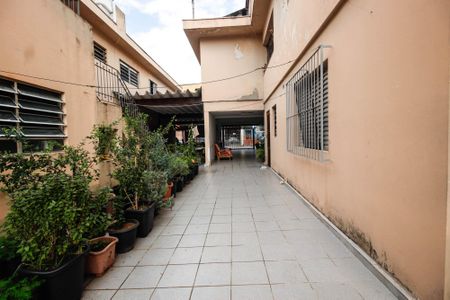 Casa à venda com 581m², 10 quartos e 5 vagas Casa à venda com 581m², 10 quartos e 5 vagasÁrea de serviço casa 3