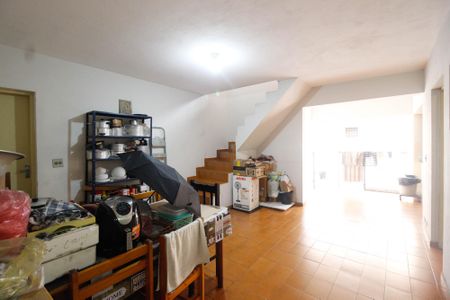 Casa à venda com 581m², 10 quartos e 5 vagas Casa à venda com 581m², 10 quartos e 5 vagasQuarto de serviço 1 casa 1