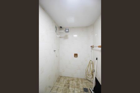 Casa à venda com 581m², 10 quartos e 5 vagas Casa à venda com 581m², 10 quartos e 5 vagasBanheiro de serviço 2 casa 2