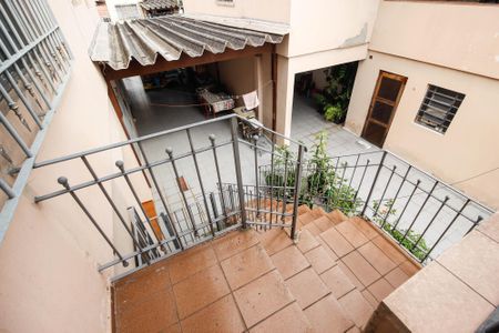 Casa à venda com 581m², 10 quartos e 5 vagas Casa à venda com 581m², 10 quartos e 5 vagasQuintal casa 2