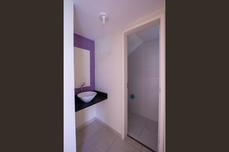 Casa de condomínio à venda com 130m², 3 quartos e 1 vaga Casa de condomínio à venda com 130m², 3 quartos e 1 vagaBanheiro Social