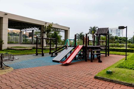 Apartamento à venda com 130m², 4 quartos e 2 vagasÁrea comum - Playground