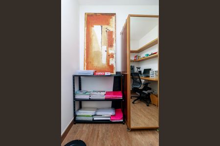 Apartamento à venda com 130m², 4 quartos e 2 vagasQuarto 2