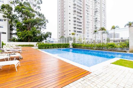 Apartamento à venda com 130m², 4 quartos e 2 vagasÁrea comum - Piscina