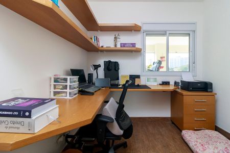 Apartamento à venda com 130m², 4 quartos e 2 vagasQuarto 2