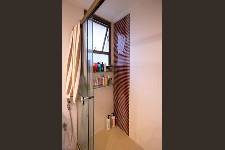 Apartamento à venda com 261m², 4 quartos e 3 vagasBanheiro da Suíte 2