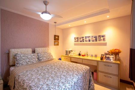 Apartamento à venda com 261m², 4 quartos e 3 vagasSuíte 2