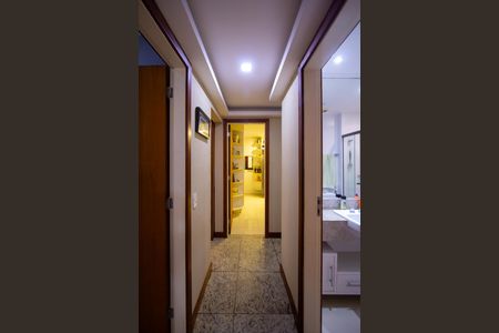 Apartamento à venda com 261m², 4 quartos e 3 vagasCorredor