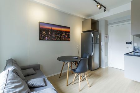Studio para alugar com 27m², 1 quarto e sem vaga Studio para alugar com 27m², 1 quarto e sem vagaSala/Quarto