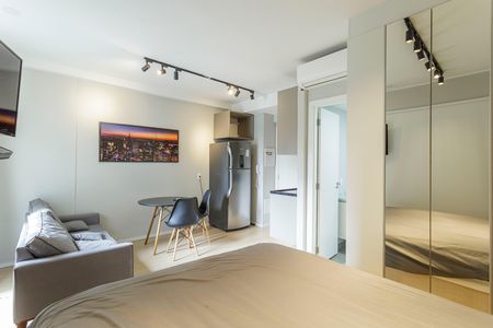 Studio para alugar com 27m², 1 quarto e sem vaga Studio para alugar com 27m², 1 quarto e sem vagaSala/Quarto